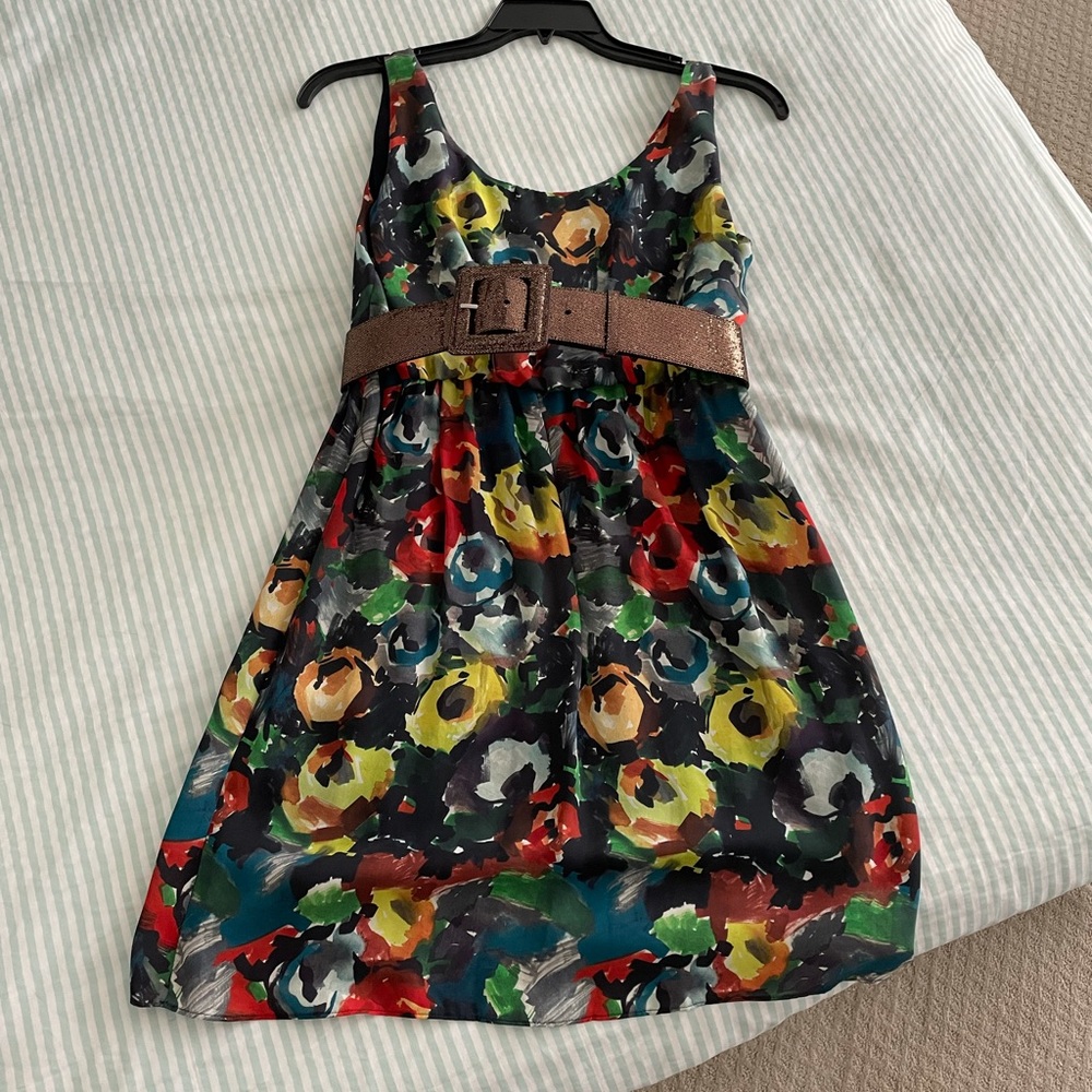 Floral Alice & Olivia dress size L with belt